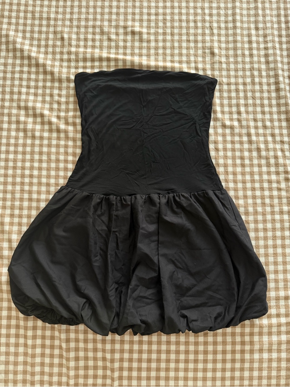 Kimchi Blue Black Strapless Bubble-Hem Dress